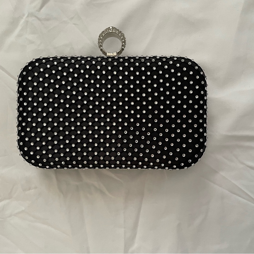 Windsor’s Black and Silver Clutch Bag